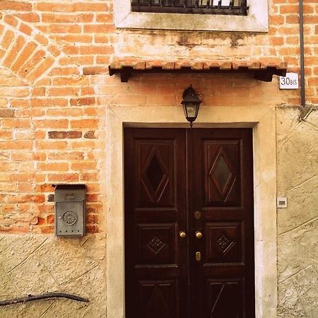 مبيت وإفطار Gassino Torinese Il Cortiletto Dei Capperi المظهر الخارجي الصورة